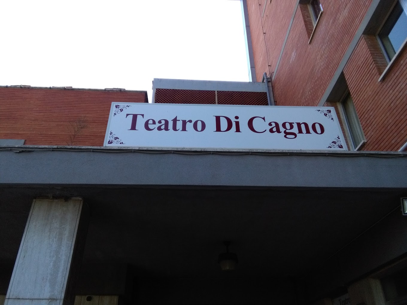 TEATRO  DI CAGNO